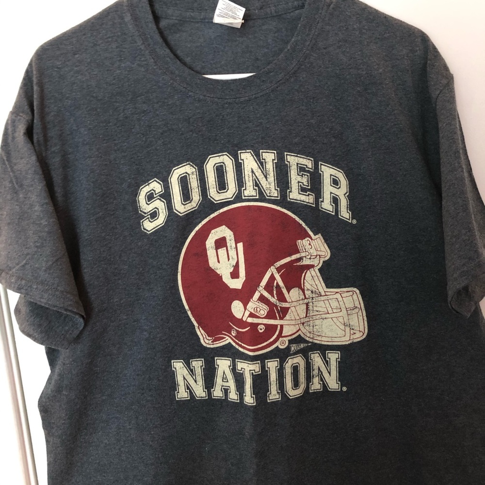 Sooner tee size L